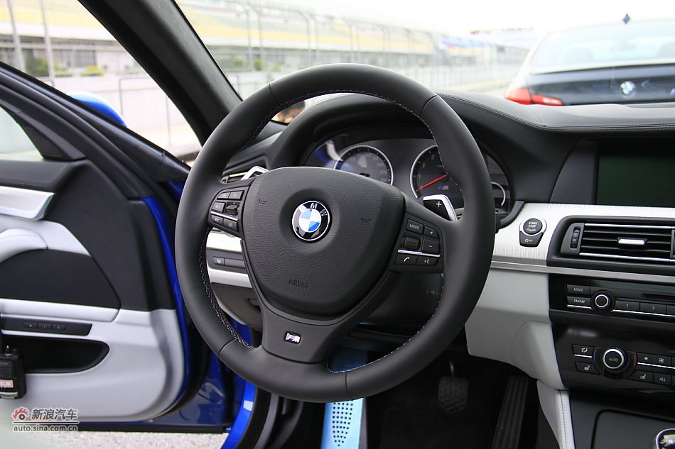 2012款宝马M5