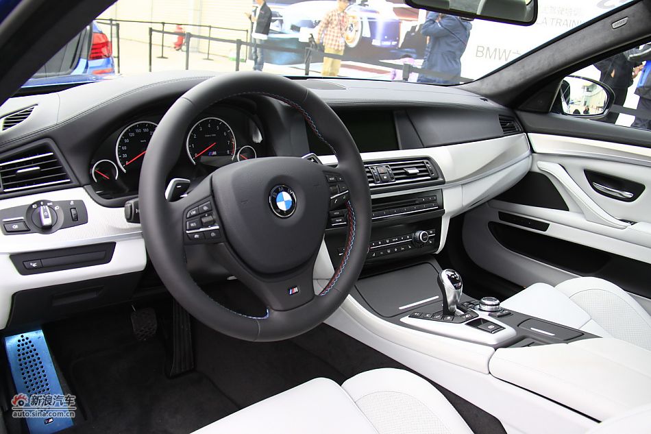 2012款宝马M5