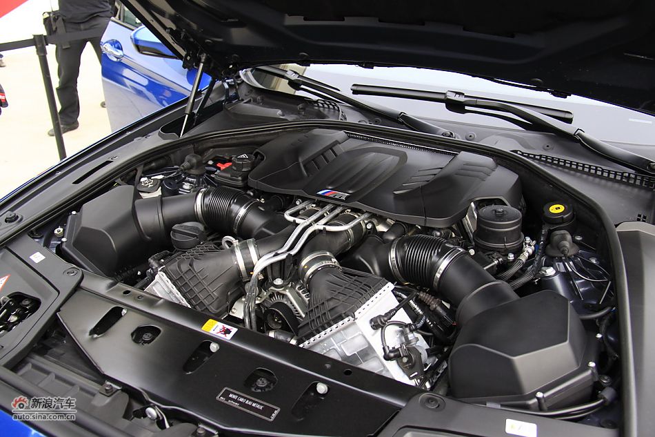 2012款宝马M5
