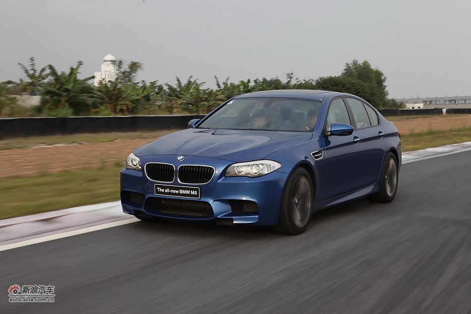 2012款宝马M5