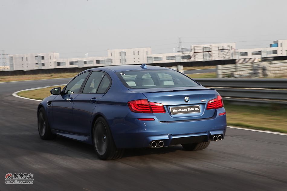 2012款宝马M5