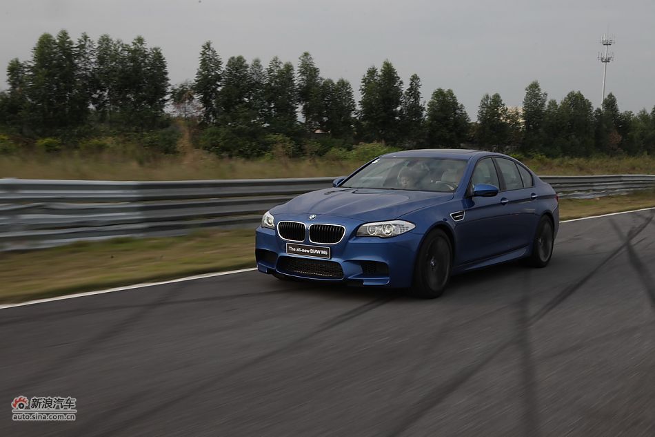 2012款宝马M5