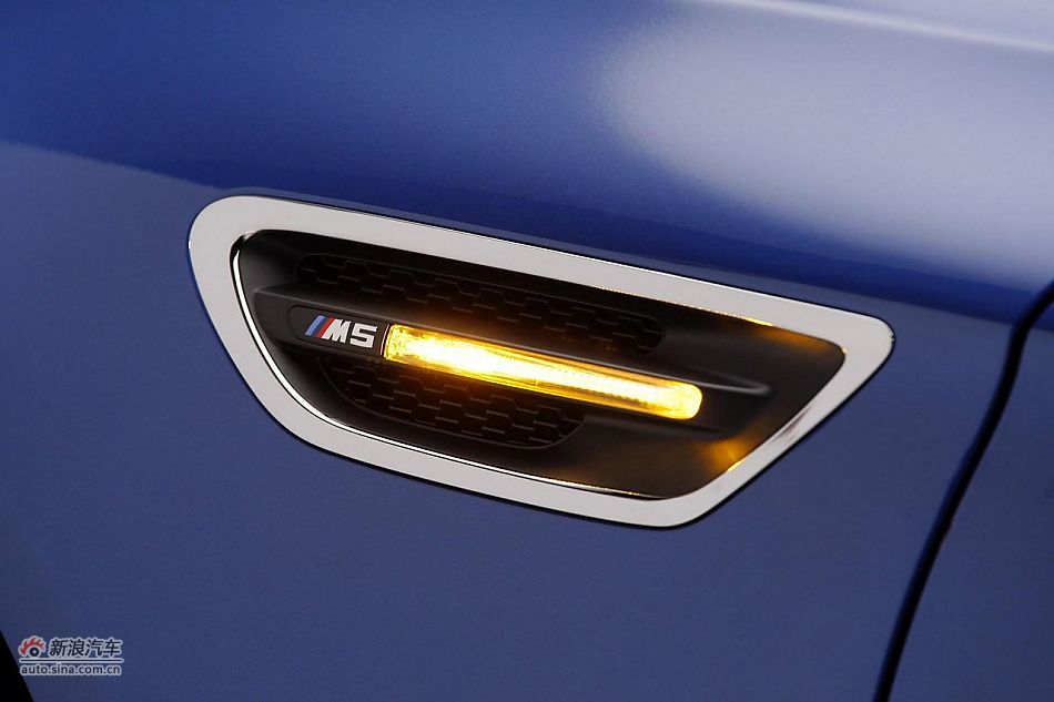 2012款宝马M5官图
