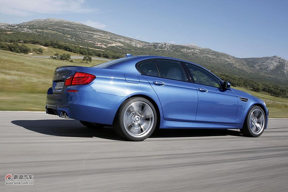 2012款宝马M5官图