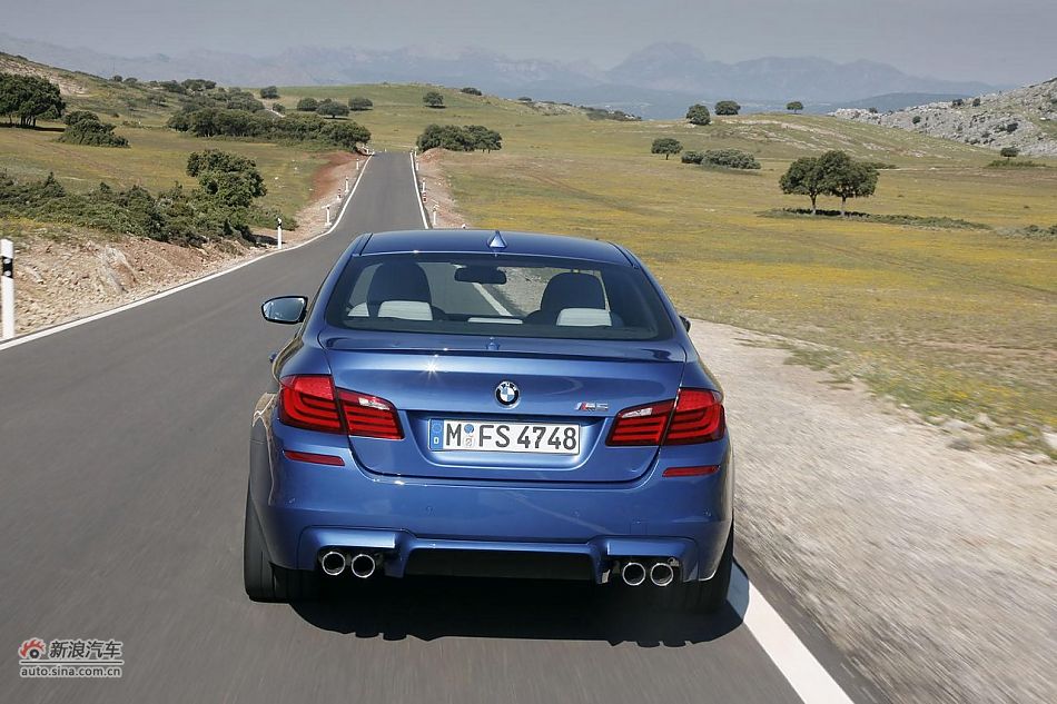 2012款宝马M5官图