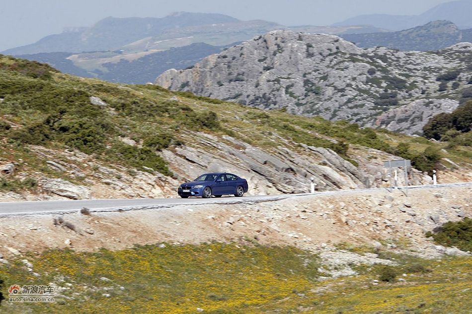 2012款宝马M5官图