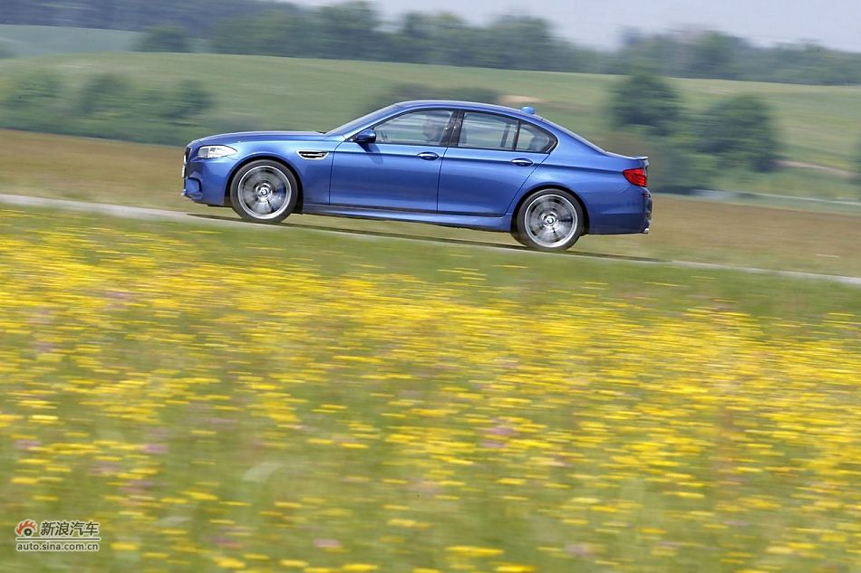 2012款宝马M5官图