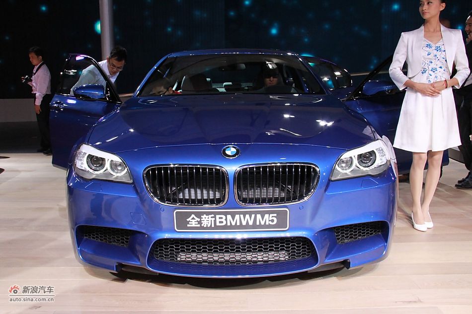全新宝马M5
