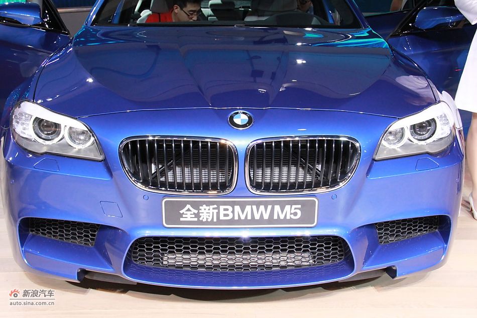 全新宝马M5