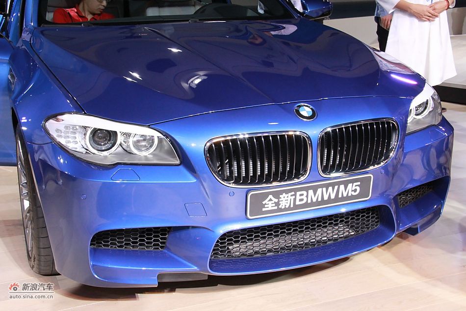 全新宝马M5