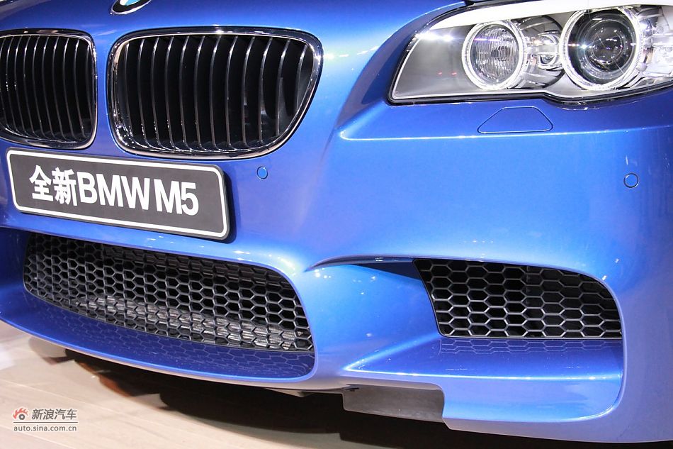 全新宝马M5