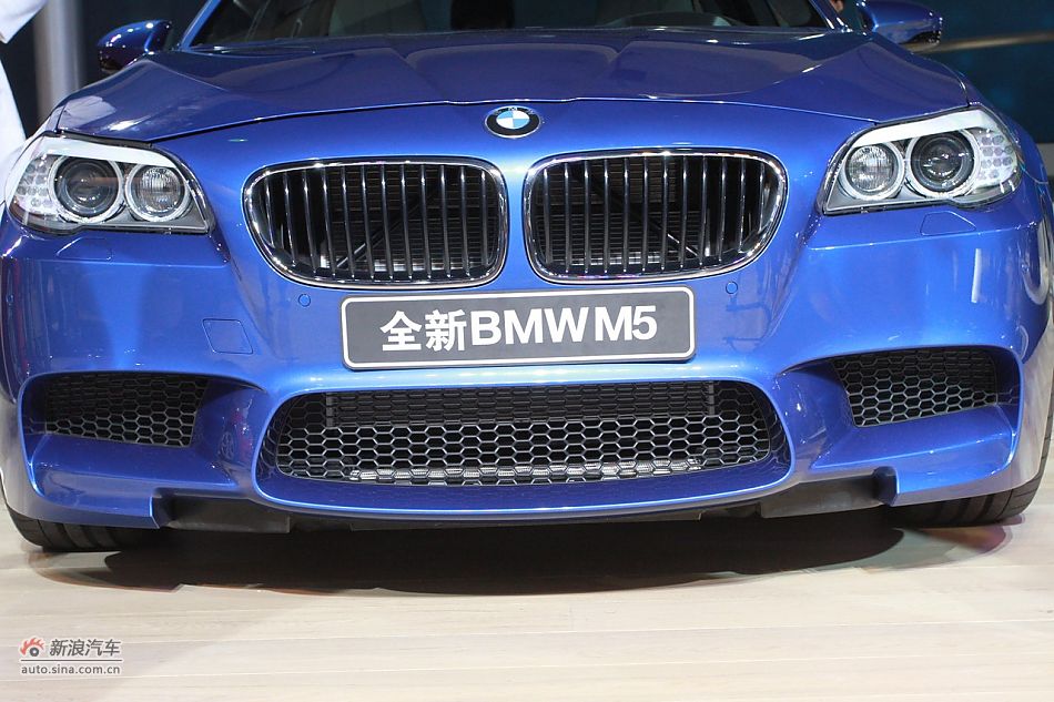 全新宝马M5
