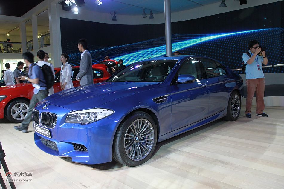 全新宝马M5