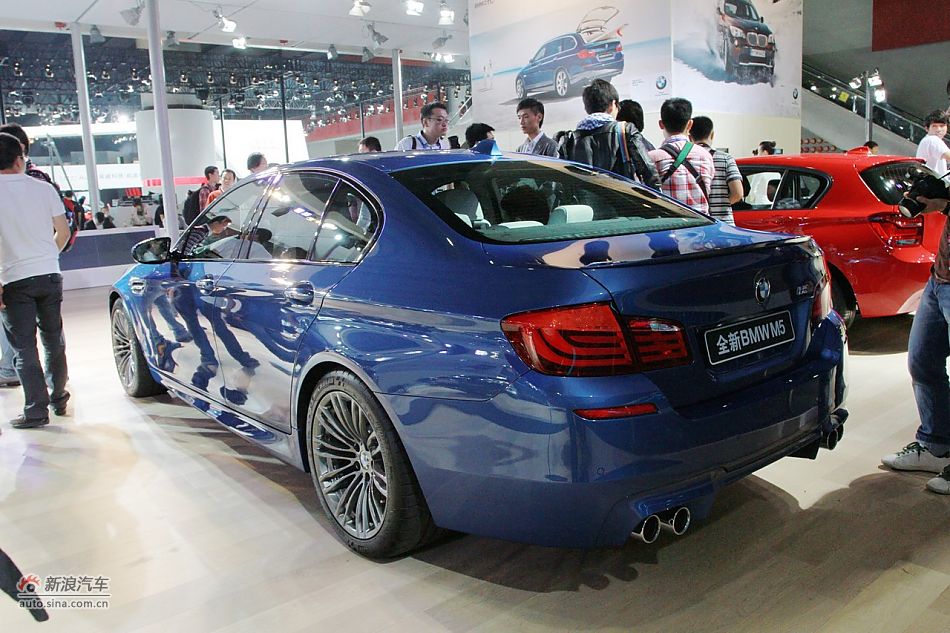 全新宝马M5