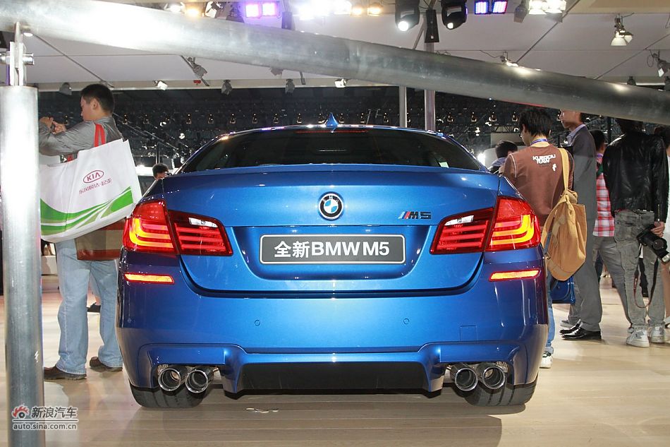 全新宝马M5