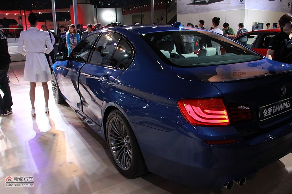 全新宝马M5