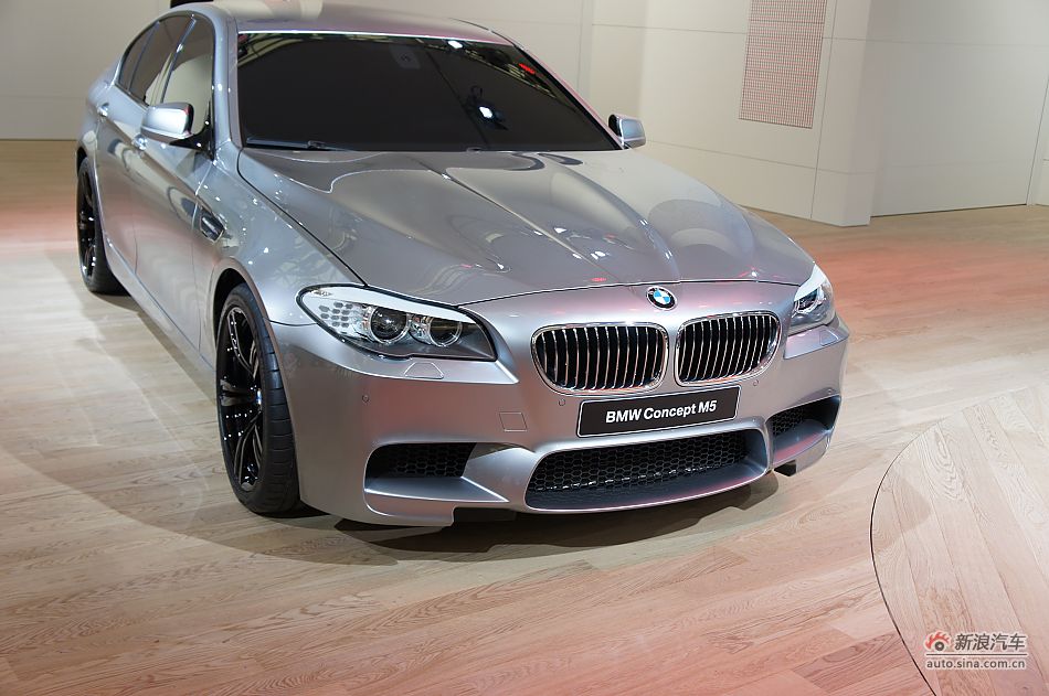 2012款宝马M5概念车