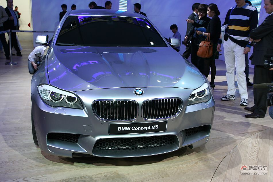 2012款宝马M5概念车