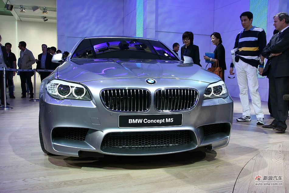 2012款宝马M5概念车