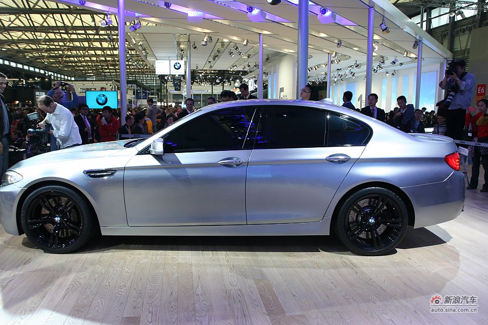 2012款宝马M5概念车