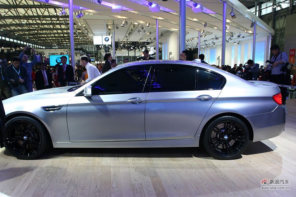 2012款宝马M5概念车