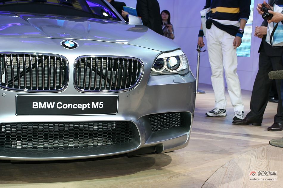 2012款宝马M5概念车
