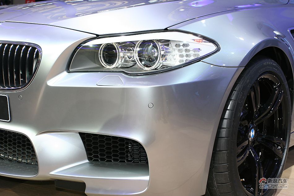 2012款宝马M5概念车