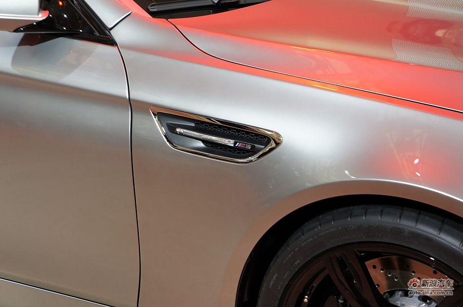2012款宝马M5概念车