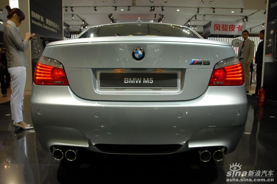 宝马M5