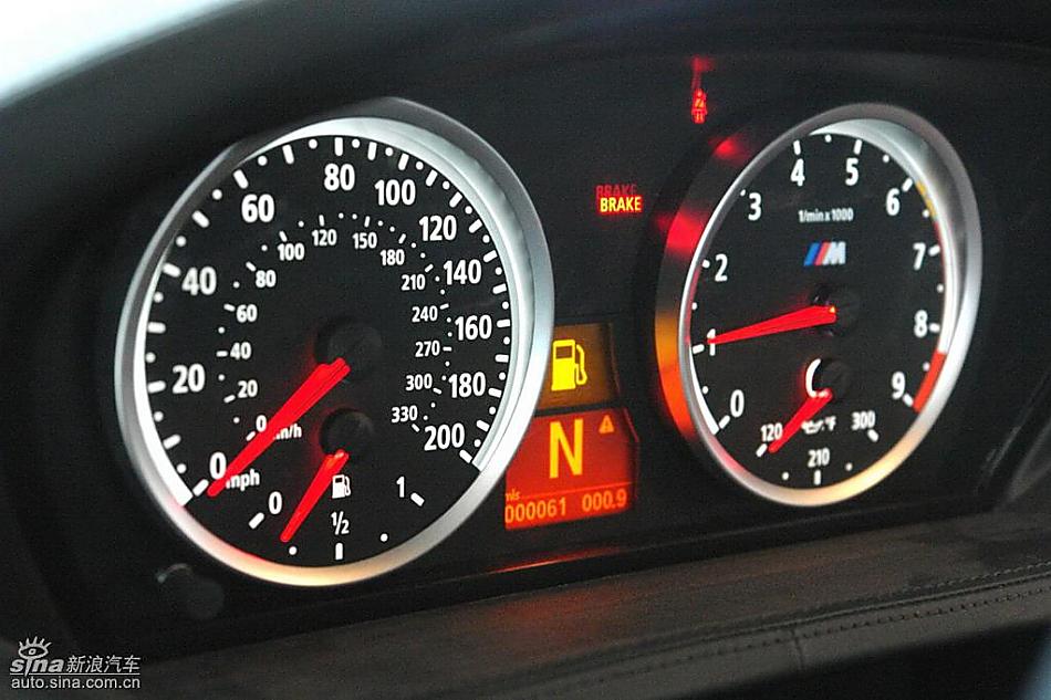 软顶宝马M6实拍组图