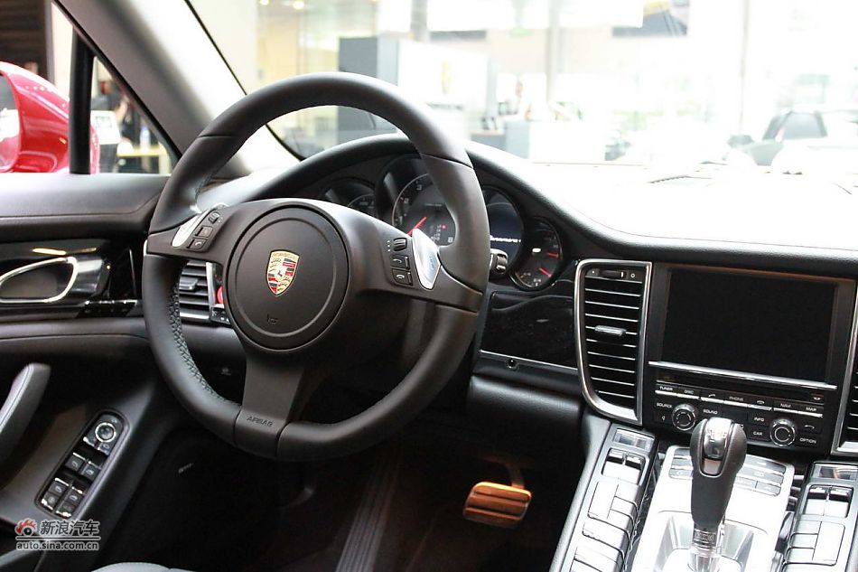 2010款保时捷Panamera 4