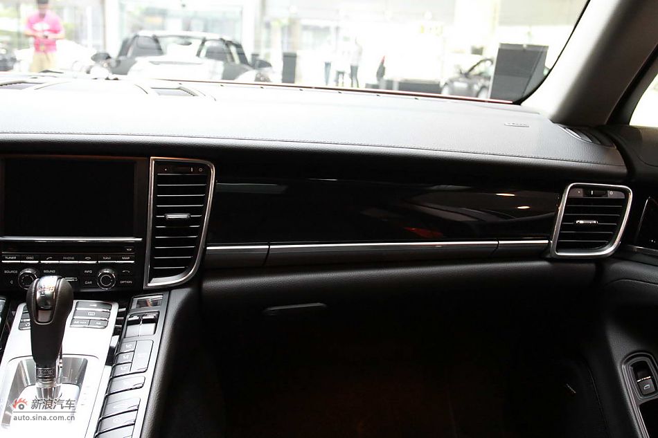 2010款保时捷Panamera 4
