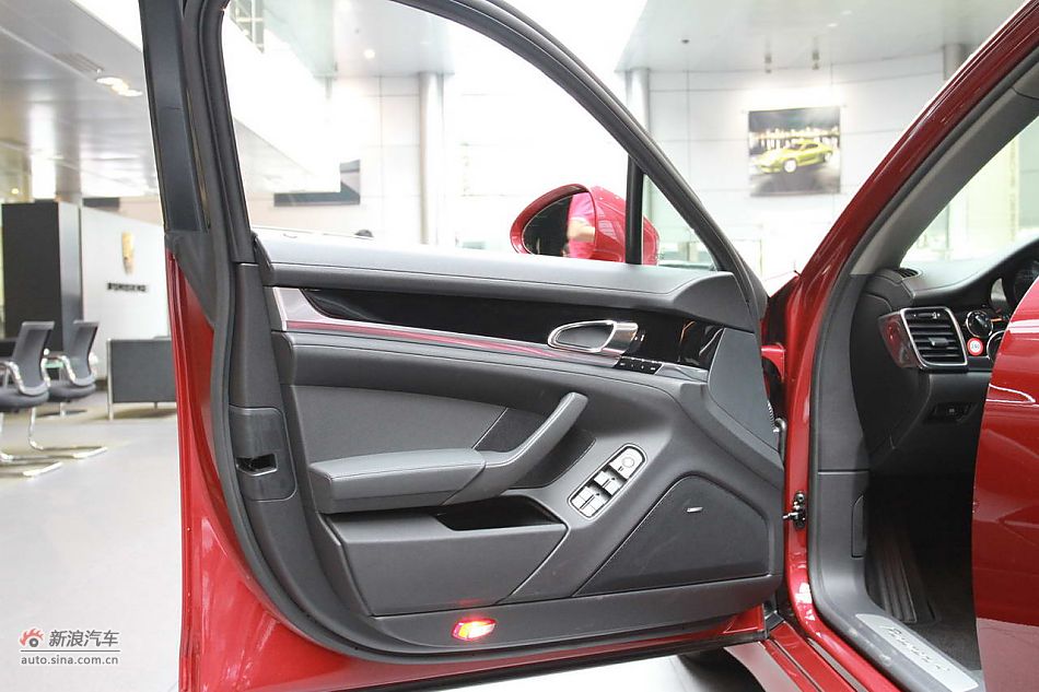 2010款保时捷Panamera 4
