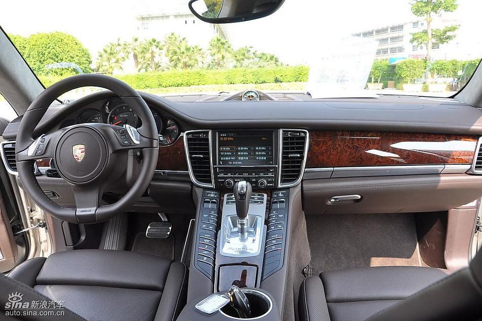 保时捷Panamera试车实拍-内饰图