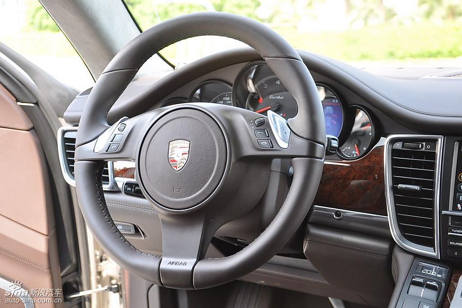 保时捷Panamera试车实拍-内饰图