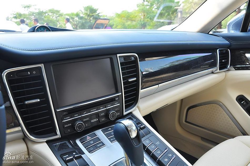 保时捷Panamera试车实拍-内饰图