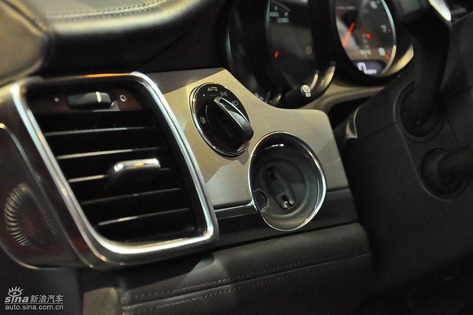 保时捷Panamera试车实拍-内饰图