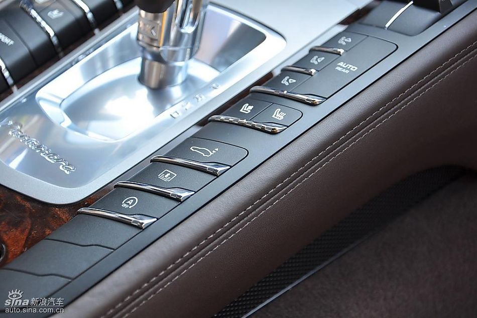 保时捷Panamera试车实拍-内饰图