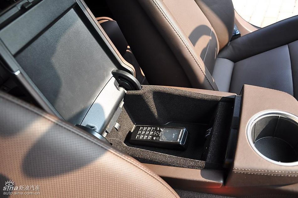 保时捷Panamera试车实拍-内饰图