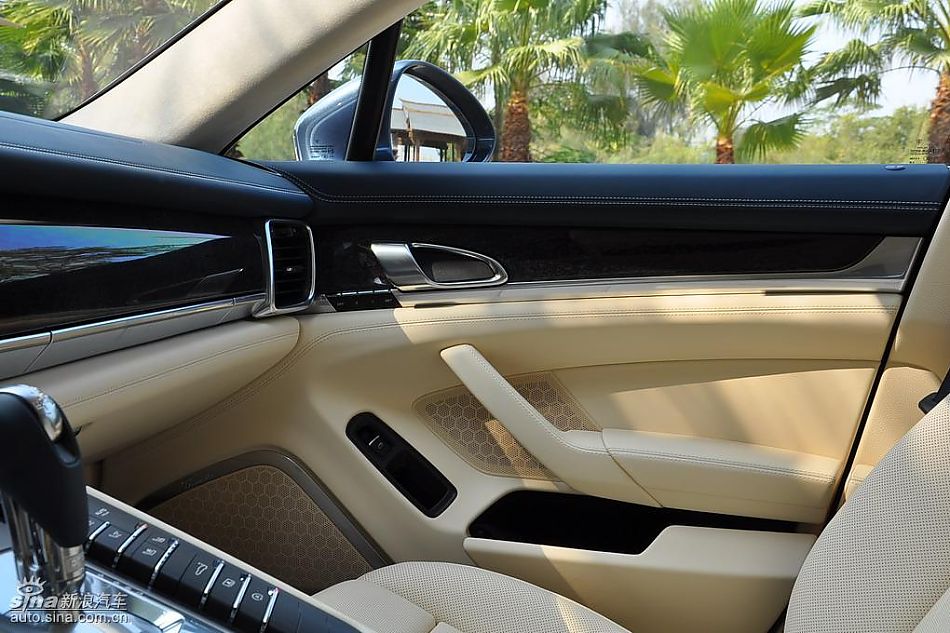 保时捷Panamera试车实拍-内饰图