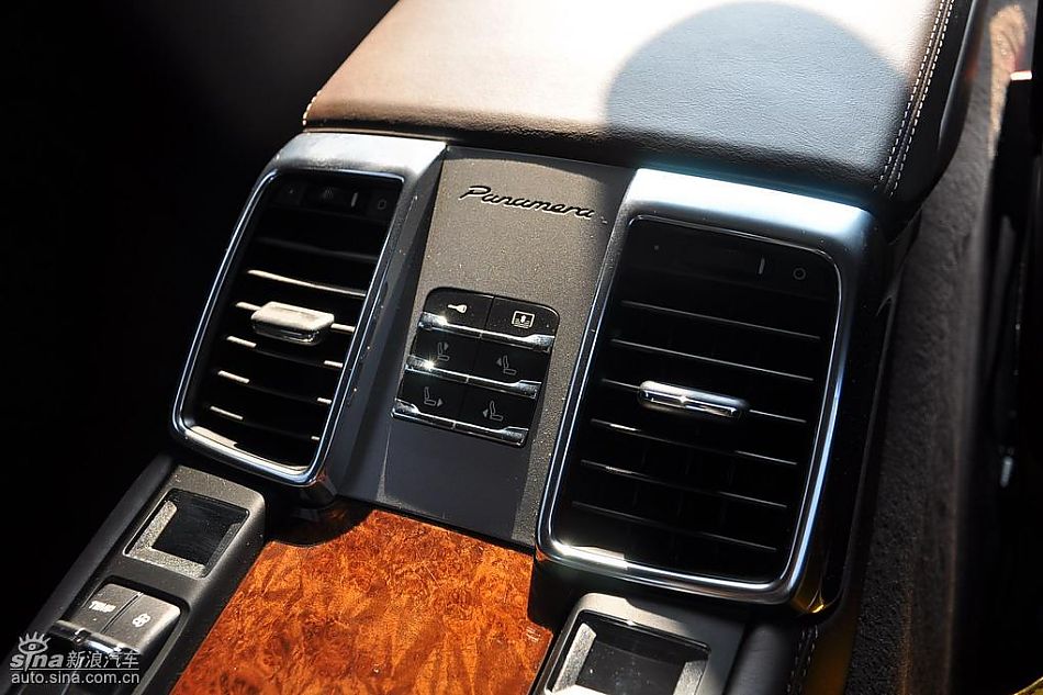 保时捷Panamera试车实拍-内饰图