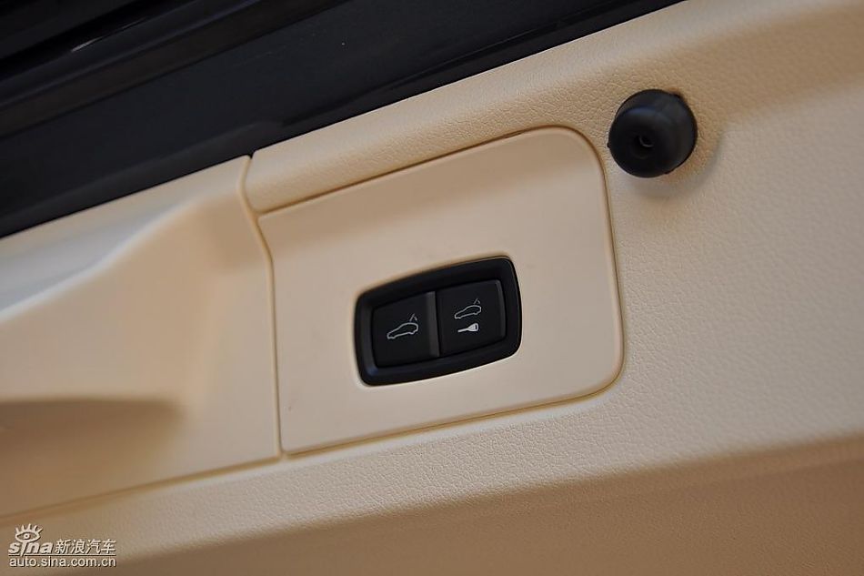 保时捷Panamera试车实拍-内饰图