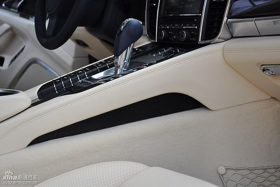 保时捷Panamera试车实拍-内饰图