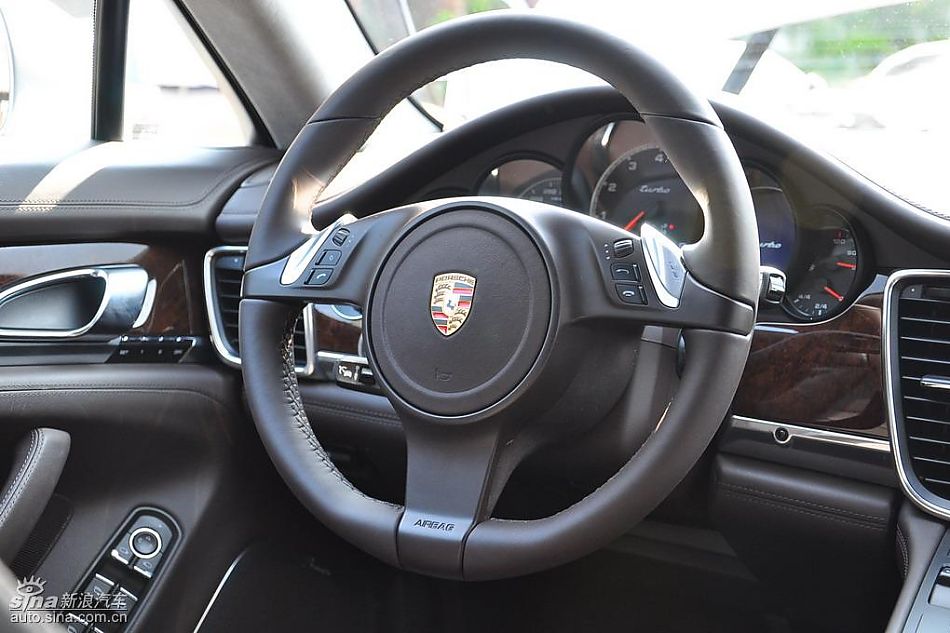 保时捷Panamera试车实拍-内饰图