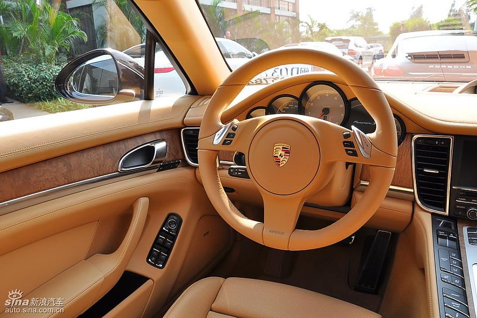 保时捷Panamera试车实拍-内饰图