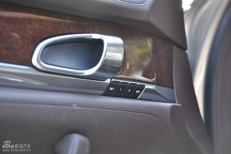 保时捷Panamera试车实拍-内饰图