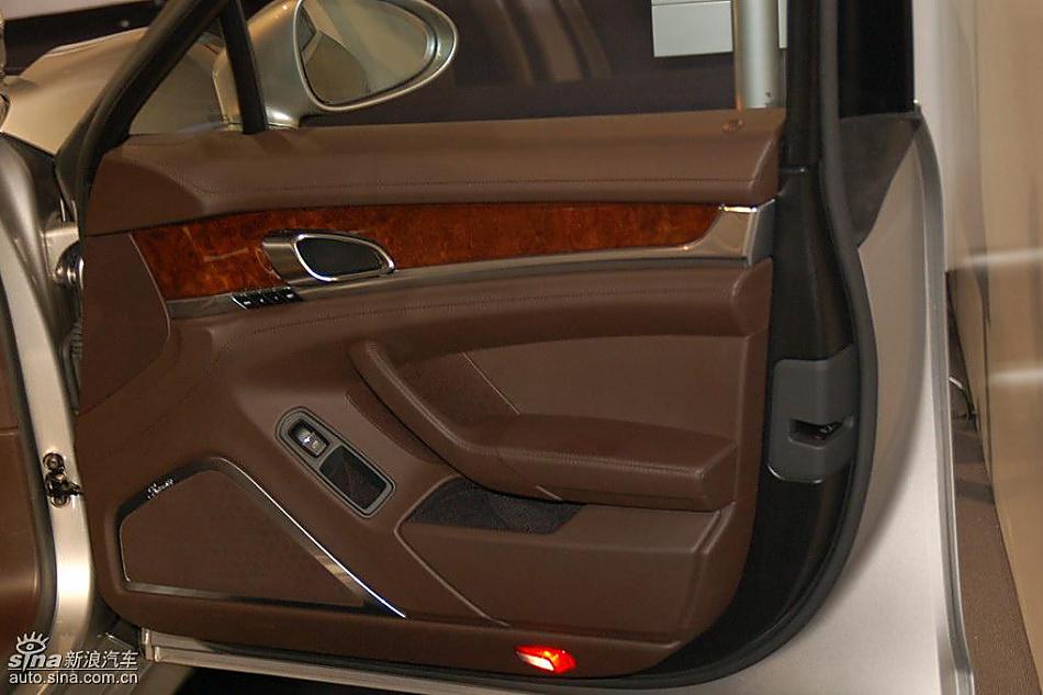 保时捷panamera内饰实拍图