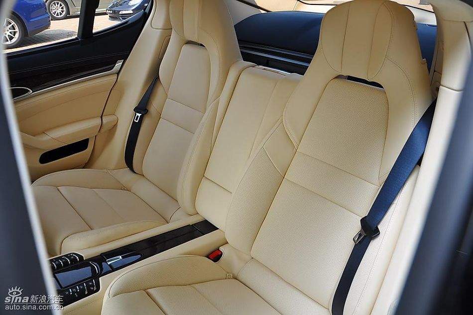 保时捷Panamera试车实拍-内饰图