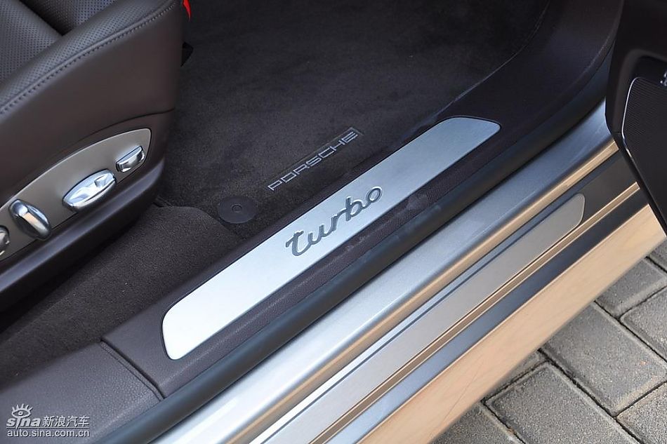 保时捷Panamera试车实拍-内饰图