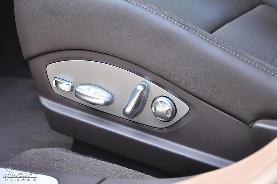 保时捷Panamera试车实拍-内饰图